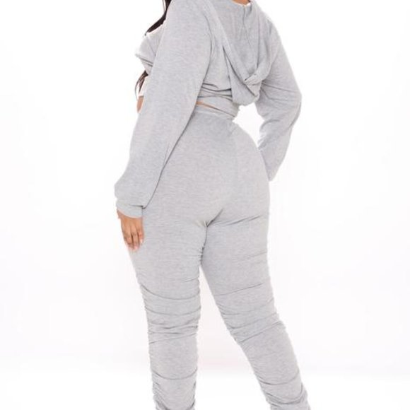 Fashion Nova Style Up Ruched Legging Set - Picture 5 of 14